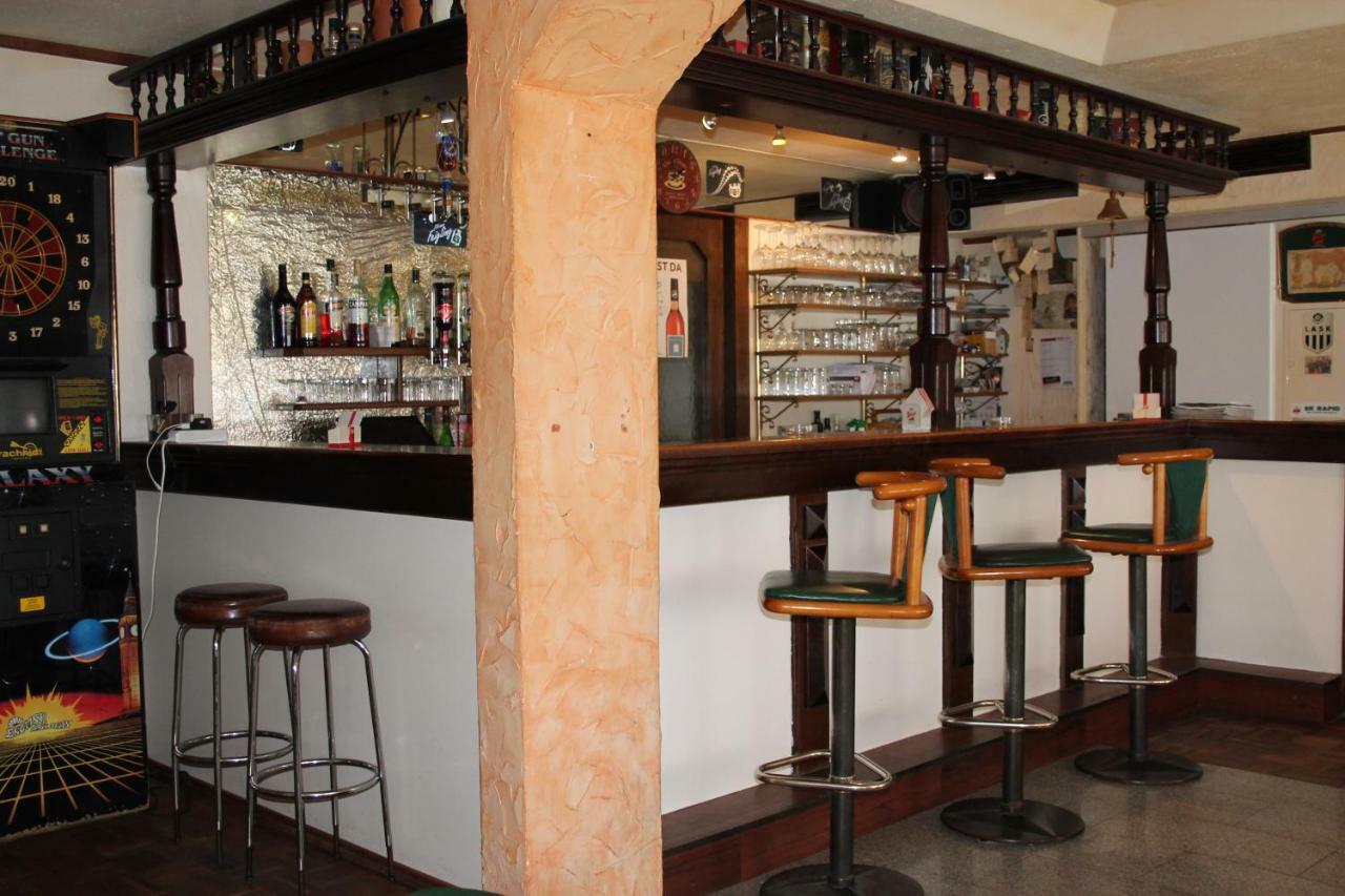 Gasthof-Cafe-Risano Haslach an der Muhl Bagian luar foto